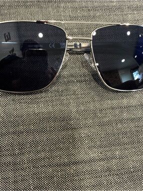 Harley-Davidson Silver Frame Sunglasses with Black Lenses
